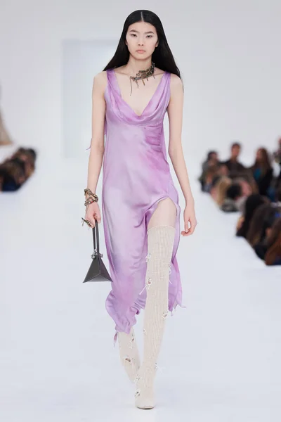 Look 11